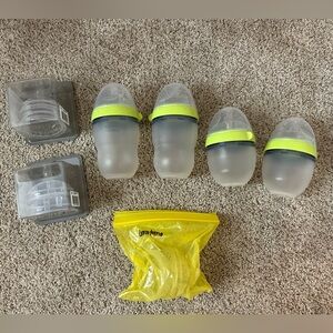 Comotomo Baby Bottles Bundle